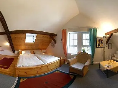 Historischer Pfarrhof Monchsondheim